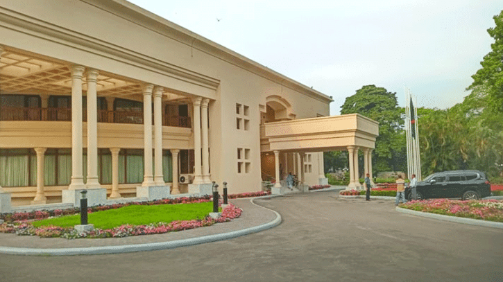 Firoza or Jamuna: Where will the new prime minister reside?