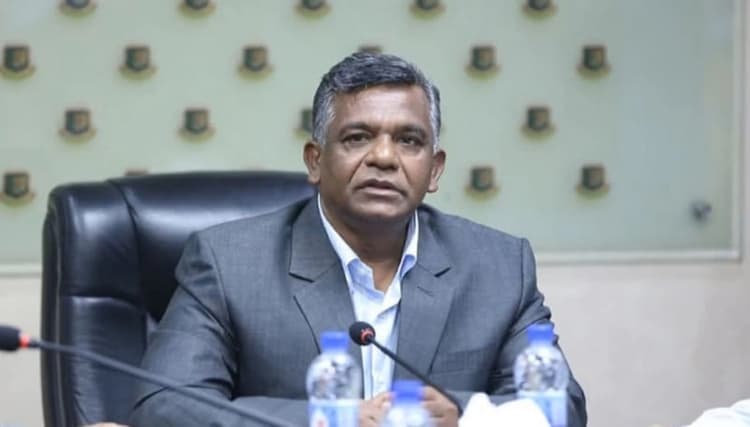 BCB President Bulbul leaves country