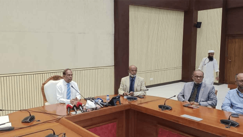 Big danger could have occurred as people climbed onto metro train roof: DMTCL MD