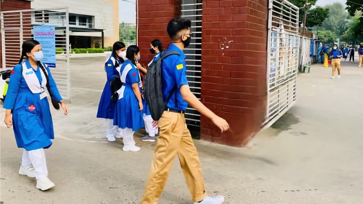 Educational institutions to hold online classes three days per week