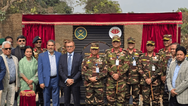 Army Chief stresses citizen-friendly conduct while performing election duties