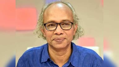 Editors' Council President and New Age Editor Nurul Kabir harassed