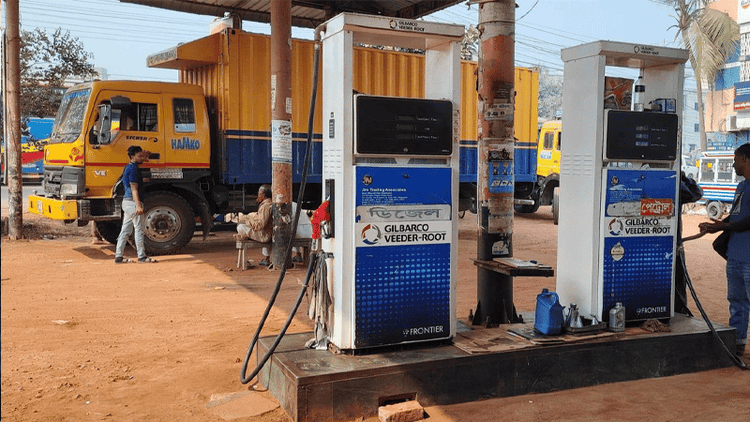 Govt to appoint tag officers at petrol pumps nationwide