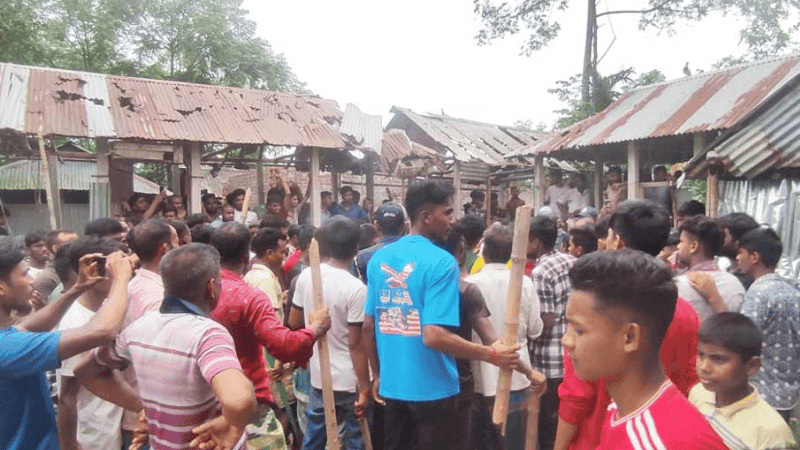 Tensions rise over recovery of child's body in Lalmonirhat, DC-SP's car vandalized