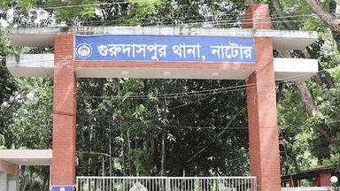 Case filed against 270 over attack on police in Natore