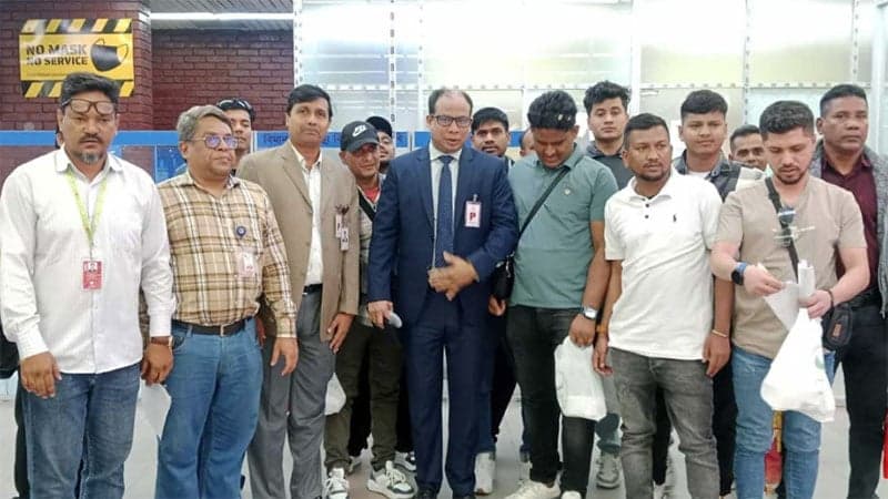 32 more Bangladeshis repatriated from Iran amid conflict