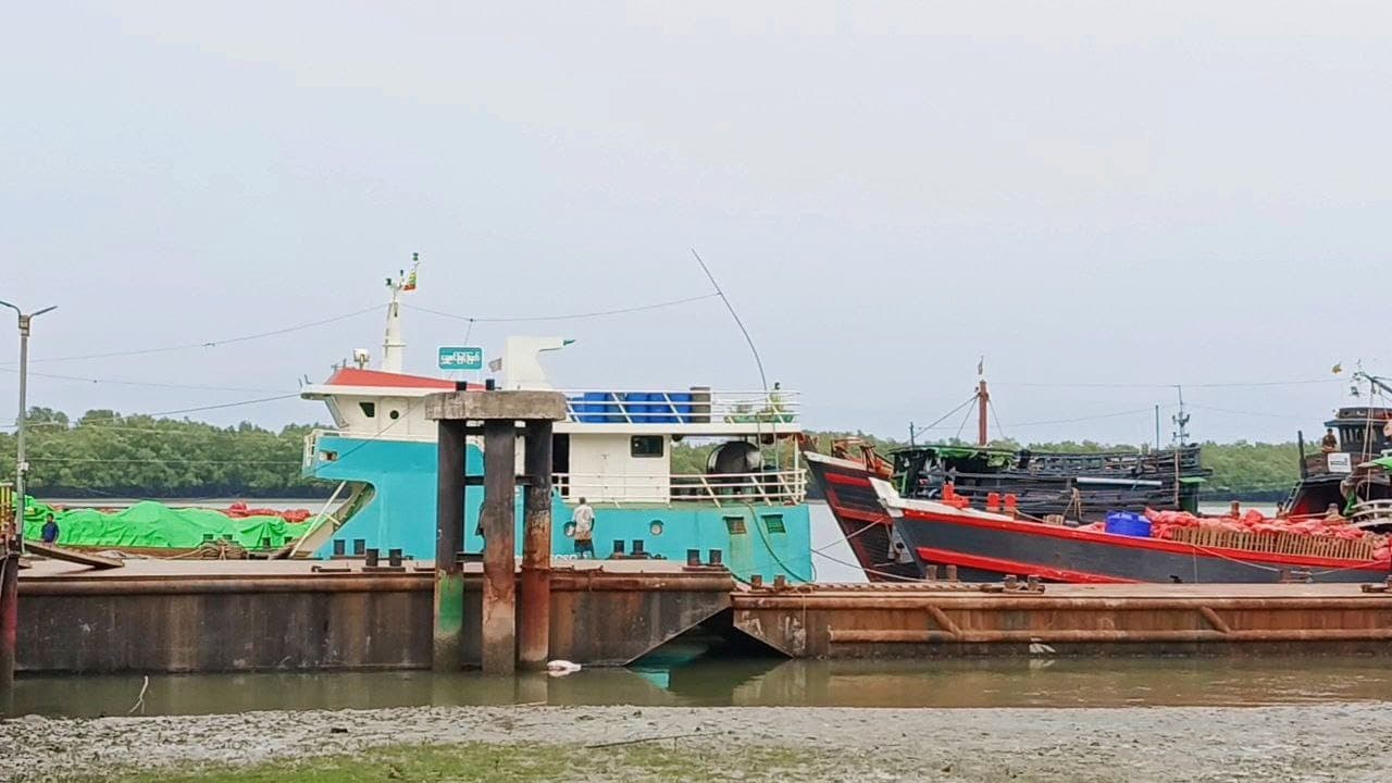 Teknaf-port