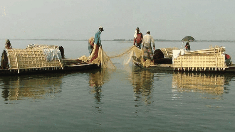 Kaptai Lake fishing ban extended by 10 days