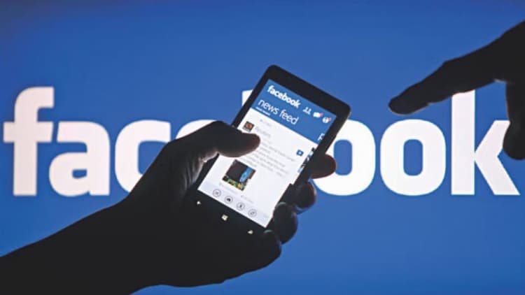 Facebook, Messenger gradually recovering after global outage
