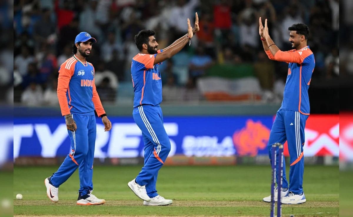 India beat Pakistan to secure Super Four spot in one-sided clash