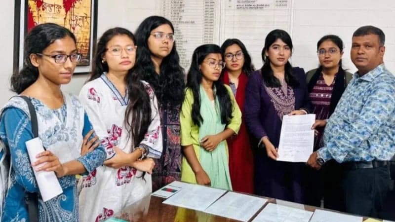 DU no longer safe for women, allege female students