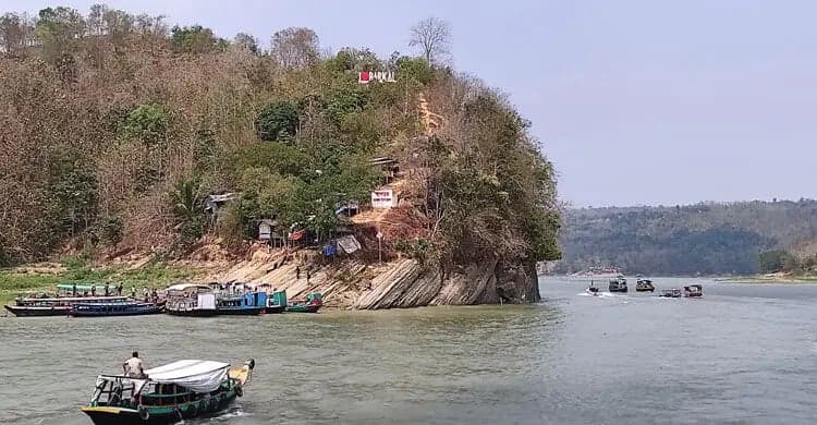 Young couple's hanging bodies recovered in Rangamati