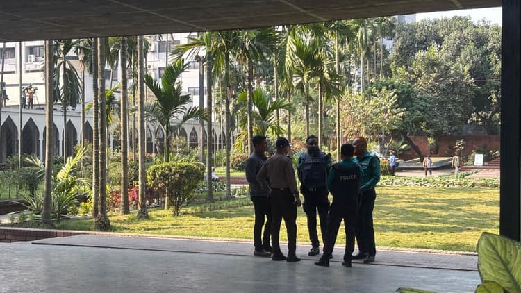 Dhaka University restricts public entry over security concerns