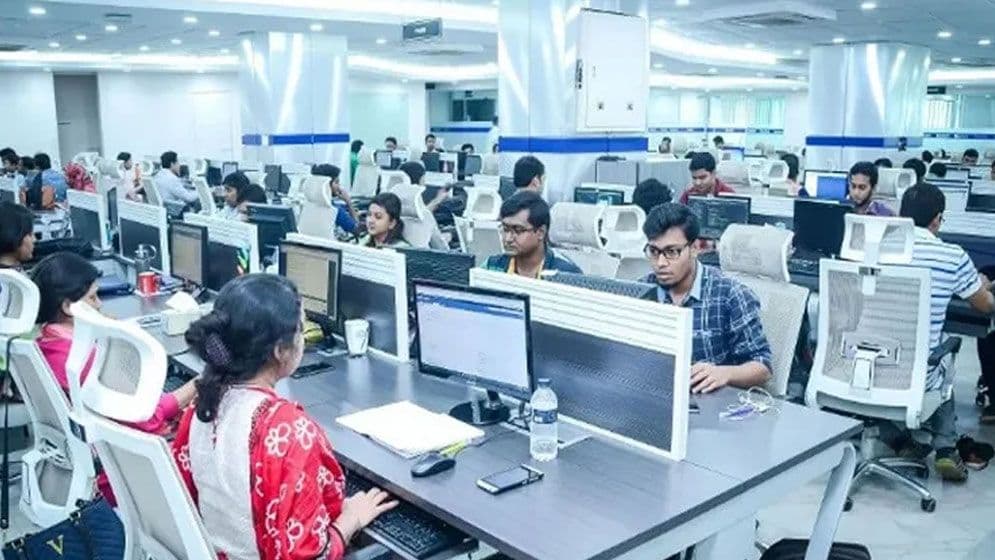 Offices, courts and banks resume services today after Eid holiday