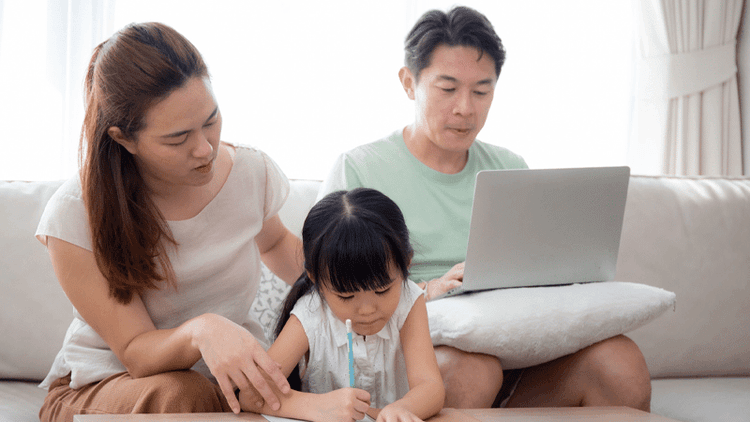 Male CEOs with daughters more likely to hire women: Study