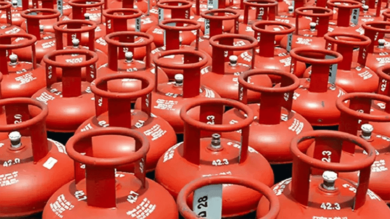 LPG shortage pushes 12kg cylinder price above Tk 2,000