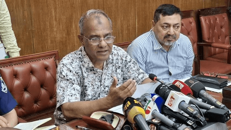 1,604 road blockades carried out in Dhaka in 13 months: Home Adviser