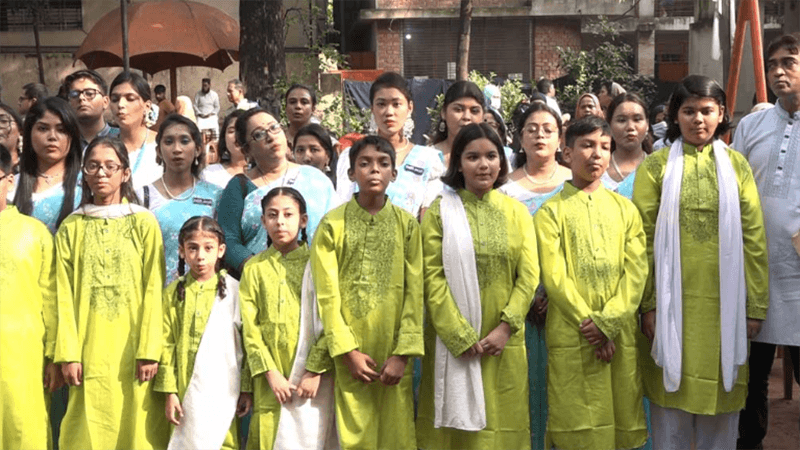 Police bar annual 'Sarat Utsob' in Old Dhaka