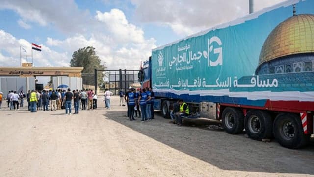 20 Egyptian aid trucks allowed to enter Gaza