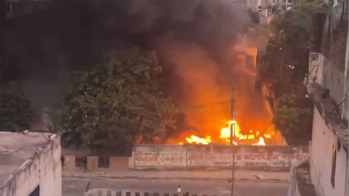 তাণ্ডবে বিধ্বস্ত ঢাকা ও নারায়ণগঞ্জ সিটি করপোরেশন