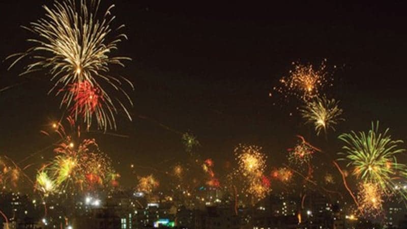 Massive fireworks light up Dhaka despite ban, no legal action taken