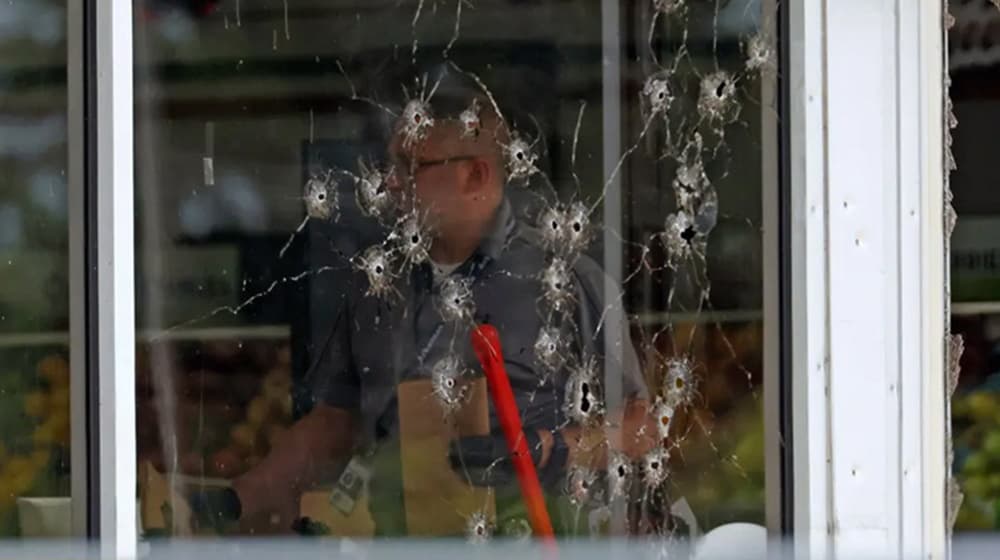 3 dead, 2 cops hurt in shooting at US grocery store
