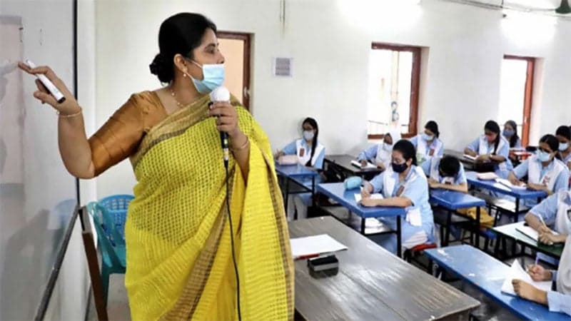 Teachers in private institutions to get transfer opportunity