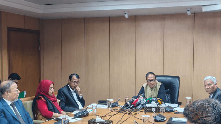 Sommilito Islami Bank depositors will receive profit from February 1: BB governor