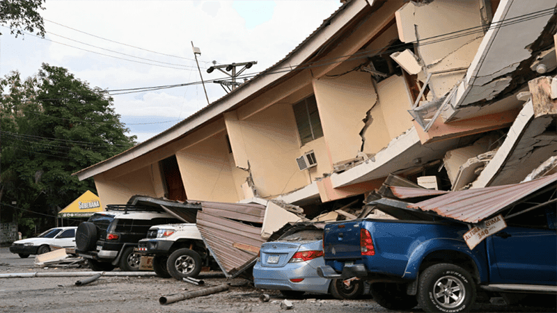 Major earthquake destroys buildings, roads in Panama