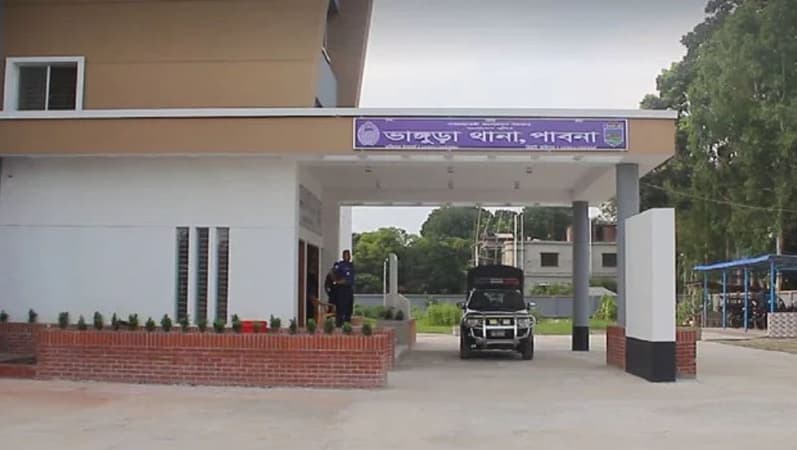 Three men beaten to death on suspicion of cattle theft