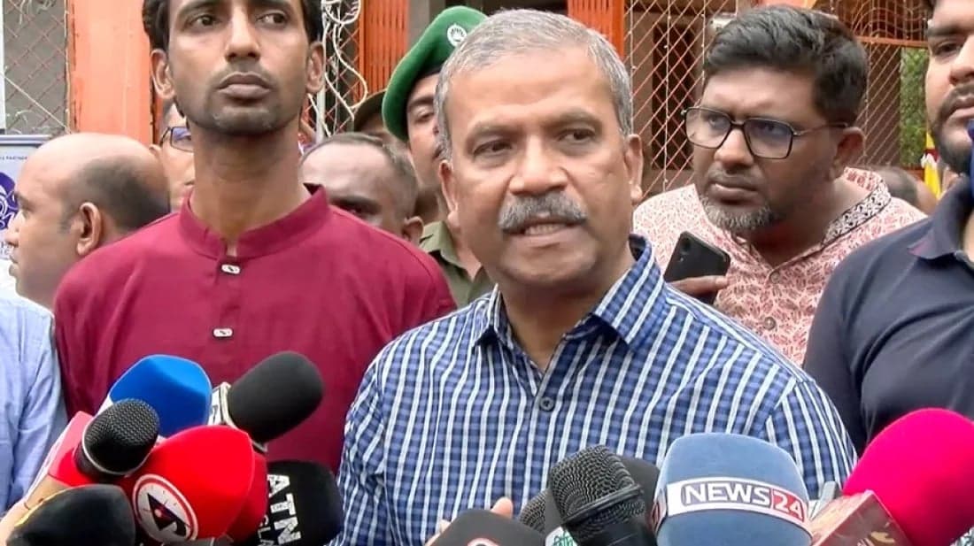 No immediate chance of lifting ban on AL activities: Law Adviser