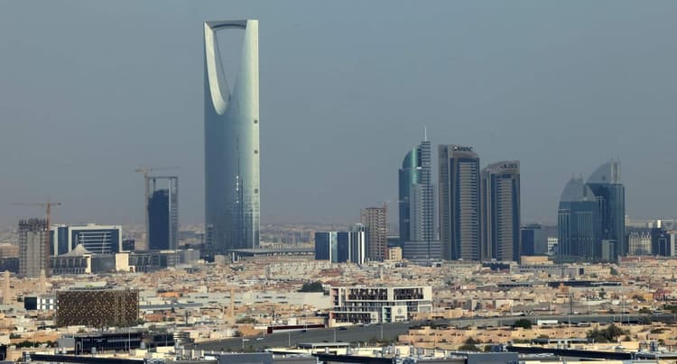 Washington orders US embassy staff, families to leave Saudi Arabia