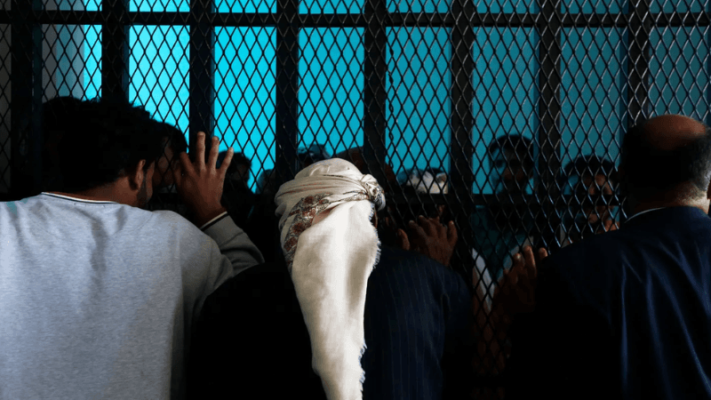 Yemen court hands death sentences to 17 for spying