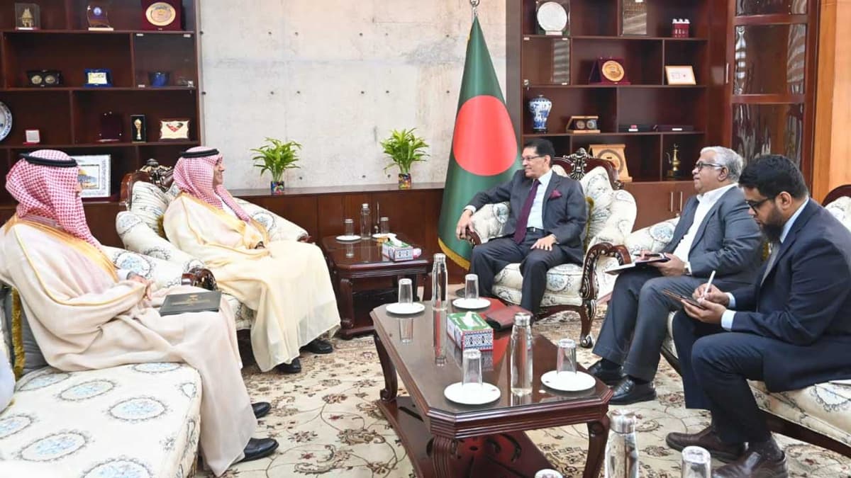 Saudi issued 14 lac visas in 1 year: Ambassador