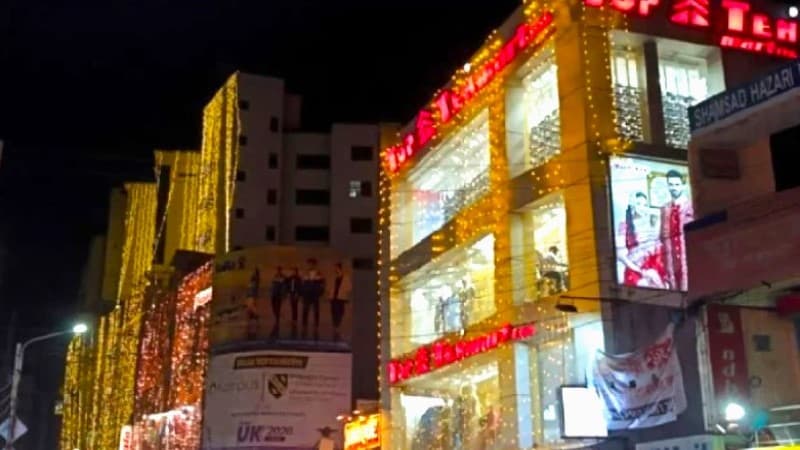 Markets, shopping malls to turn off decorative lights from Sunday
