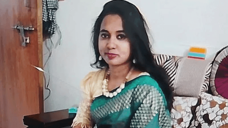 Guardian hits teacher with sharp weapon, finger severed