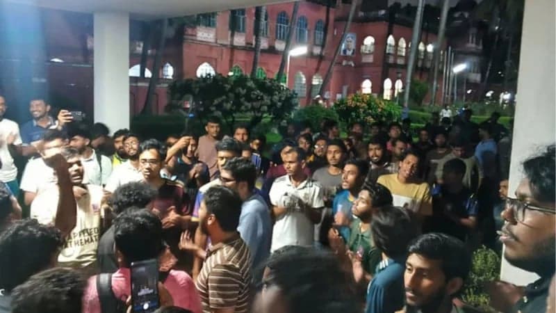 Dhaka University hall clash leaves VP, GS among six injured