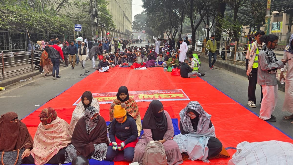 Inqilab Mancha vacates Shahbag ahead of Tarique Rahman’s grave visit