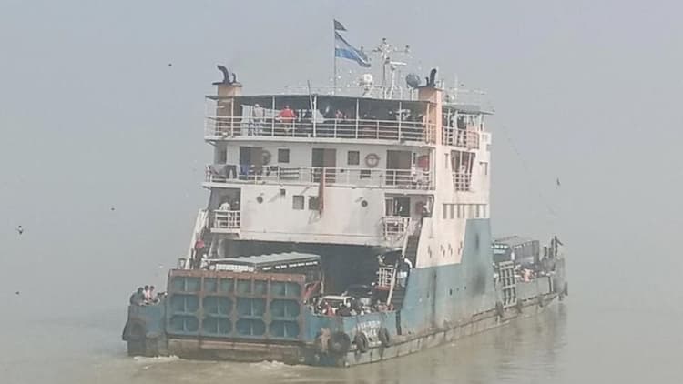 Ferry services on Paturia-Daulatdia route resumes