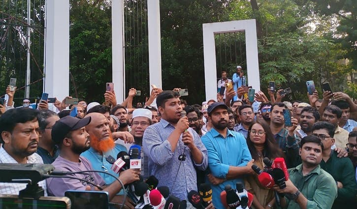 Beating teachers not an act of civilised state: Hasnat Abdullah