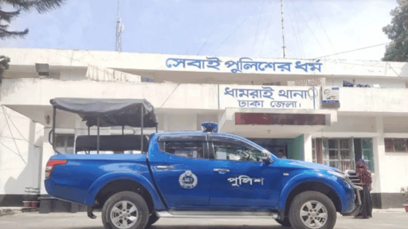 Police raid home to arrest Jubo League activist, arrest father instead