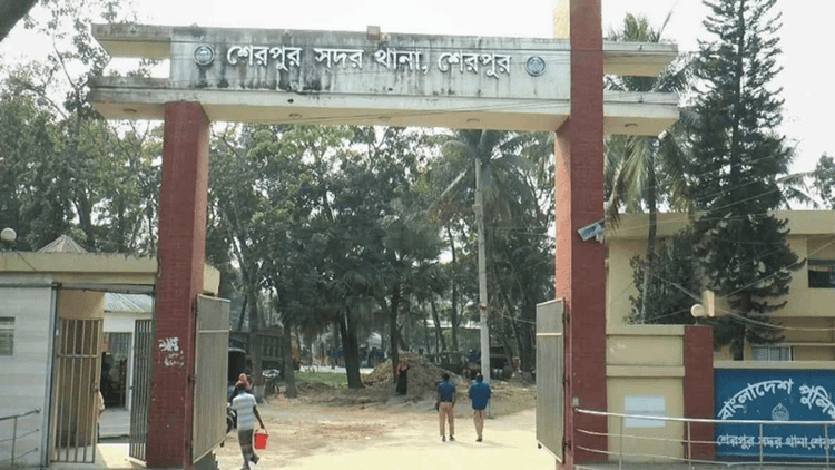 Woman hacked to death while breastfeeding baby