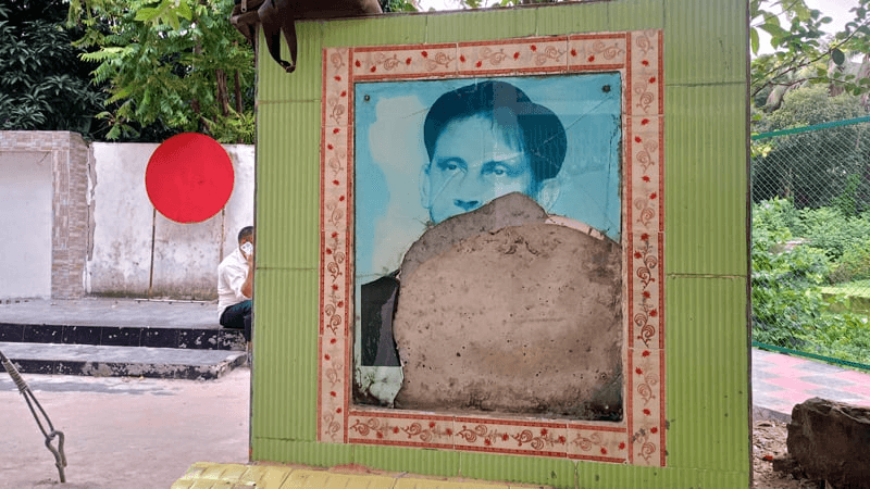 Mural of Language hero Rafiqul Islam vandalised in Cumilla