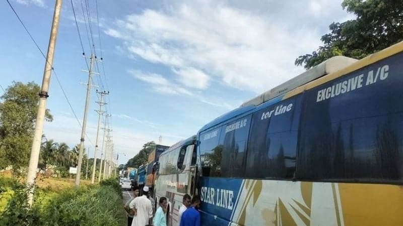 50km tailback paralyses Dhaka-Chattogram highway