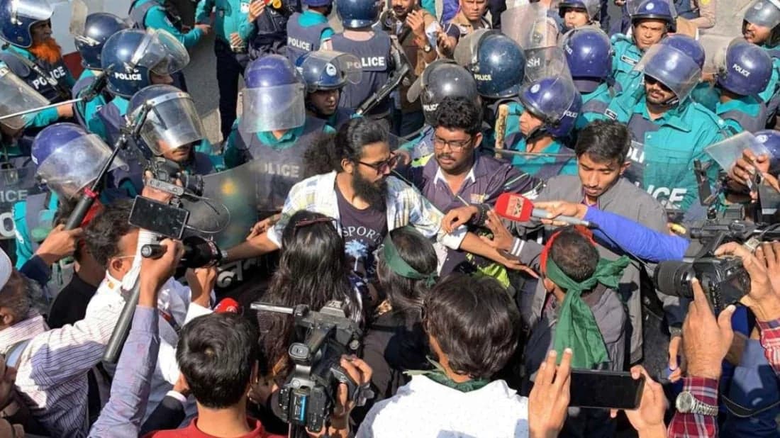 Police block ‘March to Indian Assistant High Commission’ protest in Rajshahi