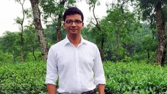 Driver, helper abandon NBR official's body at hospital gate in Naogaon