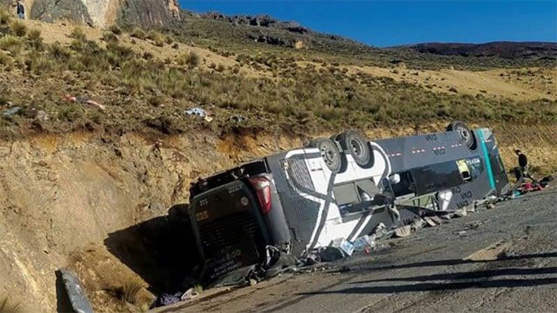 16 people dead in Peru bus accident