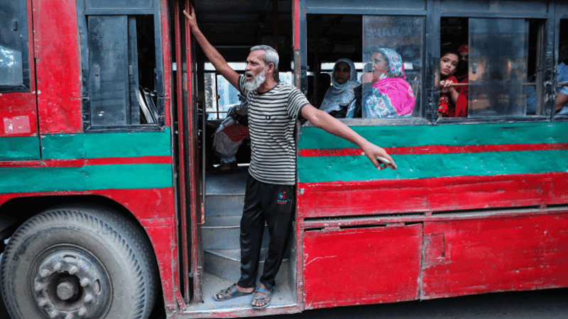Bus fares rise far beyond 17-paisa hike before new chart issued