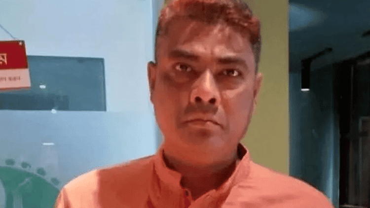 Bhola police constable found dead in rented house