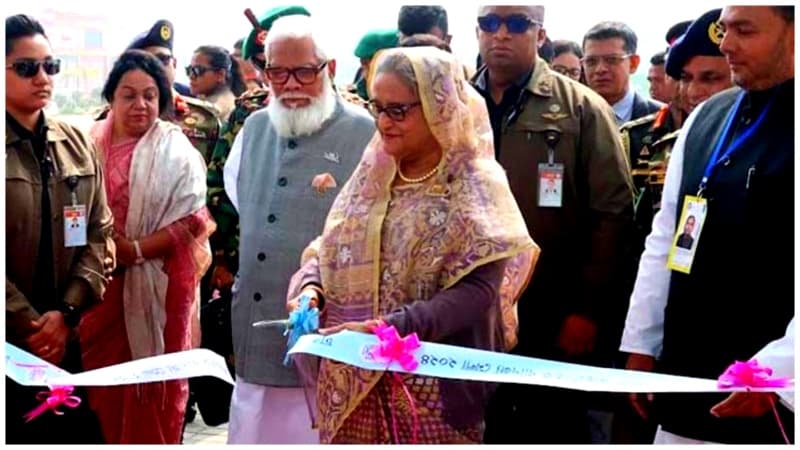 PM declares handicrafts as the 'product of the year'